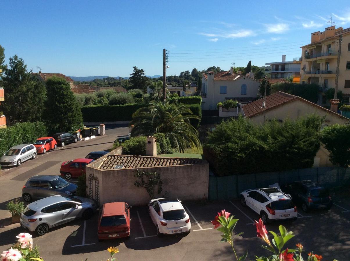 ונס Quartier Piscine Municipale Bel Appart 4 Pers Terrasse Parking Wi-Fi מראה חיצוני תמונה